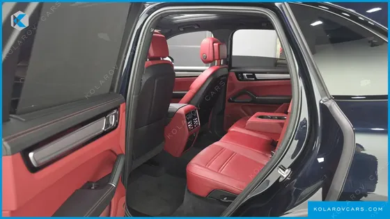 PORSCHE CAYENNE 3.0 PLATINUM EDITION