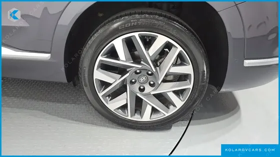 HYUNDAI SANTA FE GASOLINE 2.5T 4WD