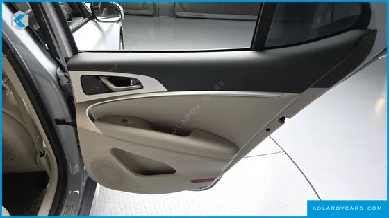 GENESIS G70 GASOLINE 2.0T 2WD