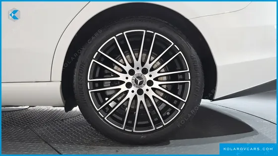 MERCEDES C-CLASS C300 4MATIC AVANTGARDE
