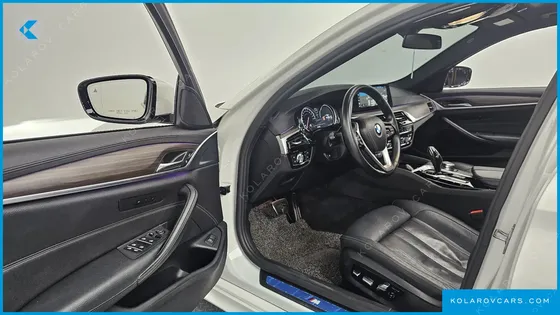 BMW 5 SERIES 520D XDRIVE M SPORT PACKAGE PLUS