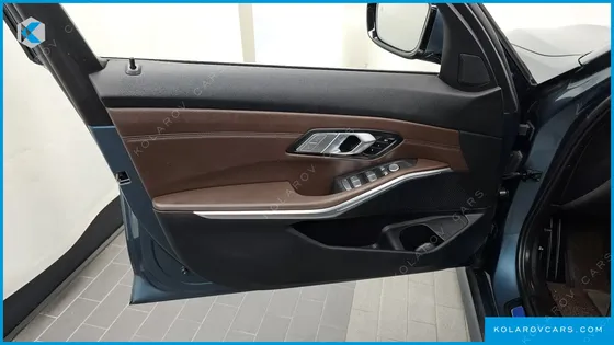 BMW 3 SERIES 320I LUXURY