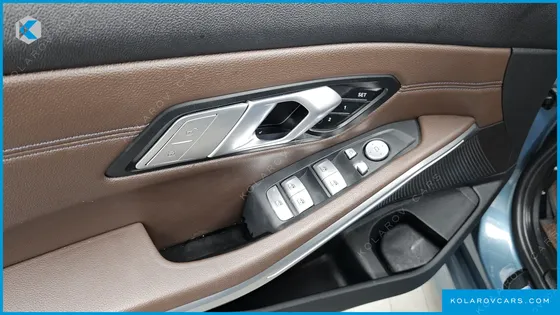 BMW 3 SERIES 320I LUXURY