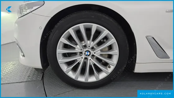BMW 5 SERIES 530I LUXURY PLUS