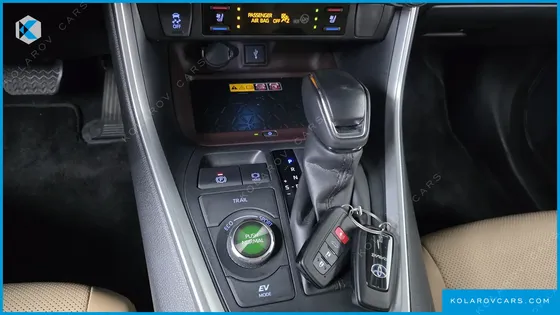 TOYOTA RAV4 2.5 4WD HYBRID