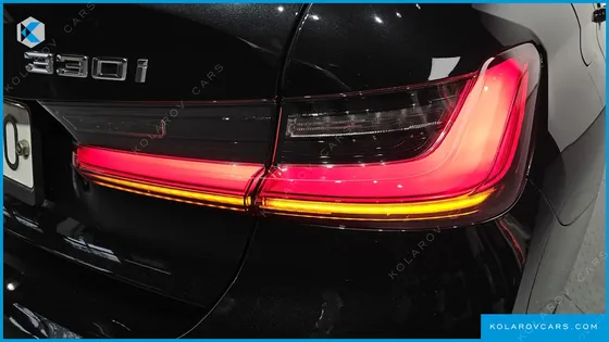 BMW 3 SERIES 330I LUXURY