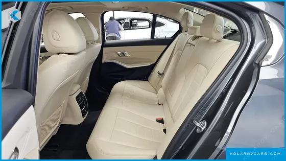 BMW 3 SERIES 330I XDRIVE LUXURY