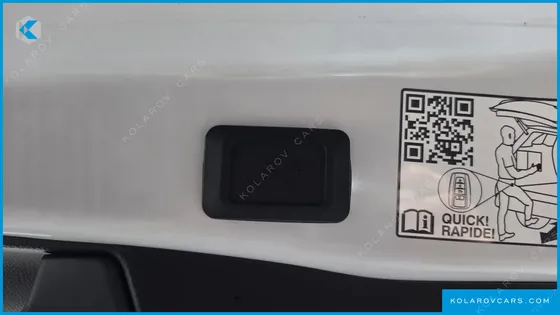TOYOTA RAV4 2,5 4WD HYBRID LTD