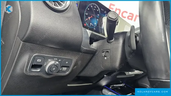 MERCEDES GLB-CLASS GLB220