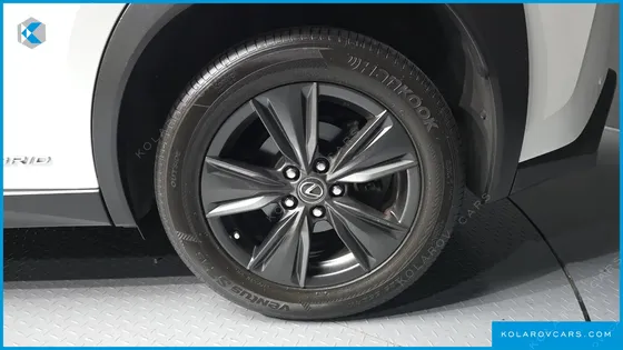 LEXUS UX 2.0 2WD