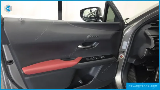 LEXUS UX 2.0 F-SPORT 2WD