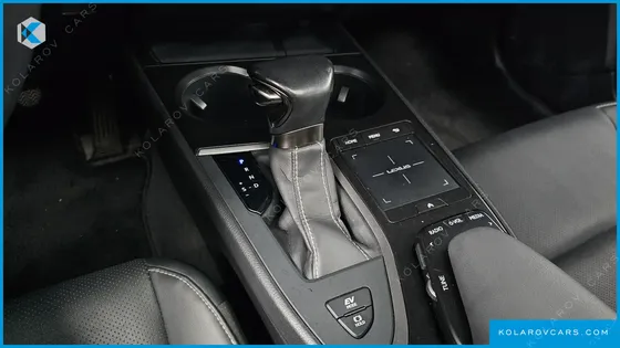 LEXUS UX 2.0 2WD