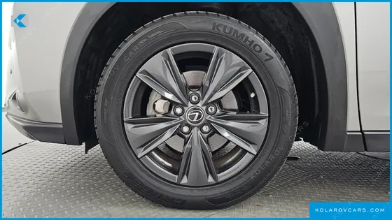 LEXUS UX 2.0 2WD
