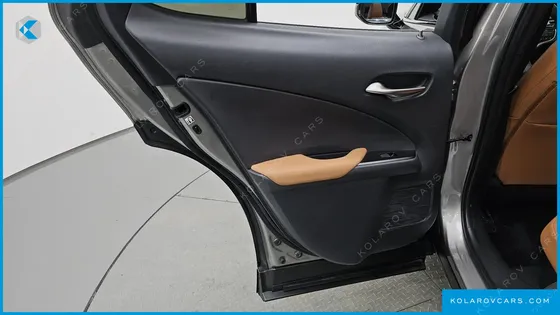LEXUS UX 2.0 2WD
