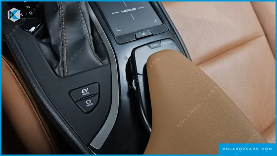 LEXUS UX 2.0 2WD