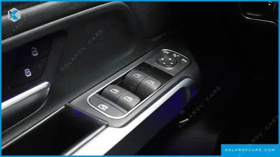 MERCEDES EQB EQB300 4MATIC AMG LINE