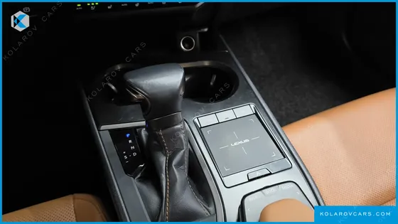 LEXUS UX 2.0 2WD