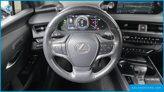 LEXUS UX 2.0 AWD