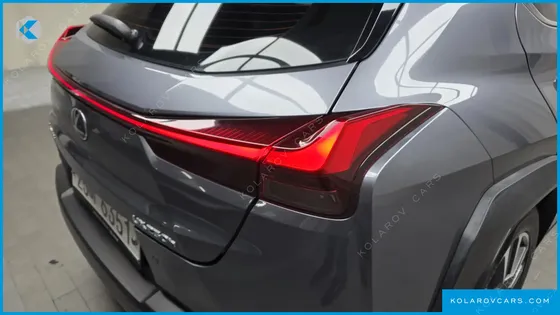 LEXUS UX 2.0 AWD