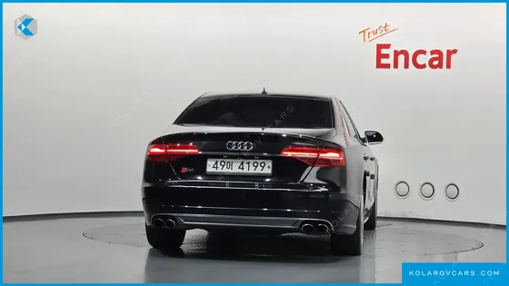 AUDI S8 4.0 TFSI QUATTRO