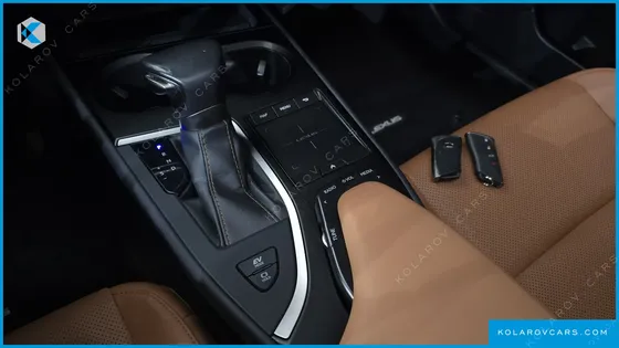 LEXUS UX 2.0 AWD
