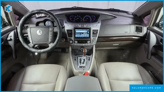 KGM - SSANGYONG KORANDO 4WD CHATEAU 11-SEATER
