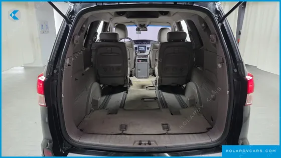 KGM - SSANGYONG KORANDO 4WD CHATEAU 11-SEATER