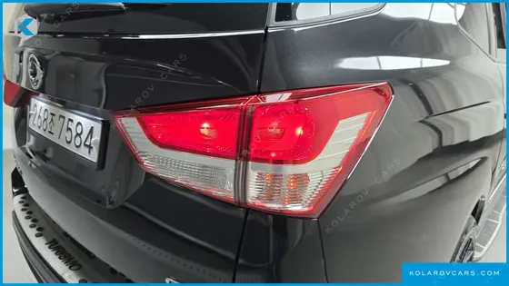 KGM - SSANGYONG KORANDO 4WD CHATEAU 11-SEATER