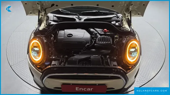 MINI COOPER 5-DOOR CLASSIC PLUS