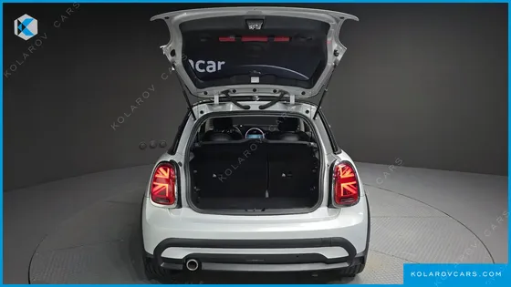 MINI COOPER CLASSIC PLUS LAUNCH PACK