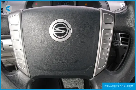 KGM - SSANGYONG KORANDO 4WD LT 11-SEATER