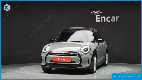 MINI COOPER 5-DOOR CLASSIC PLUS