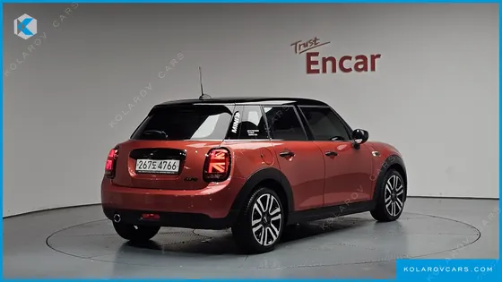 MINI COOPER 5DOOR ROSEWOOD EDITION
