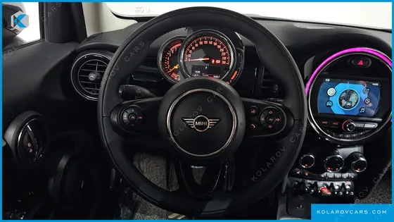 MINI COOPER 5DOOR ROSEWOOD EDITION