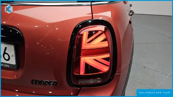 MINI COOPER 5DOOR ROSEWOOD EDITION