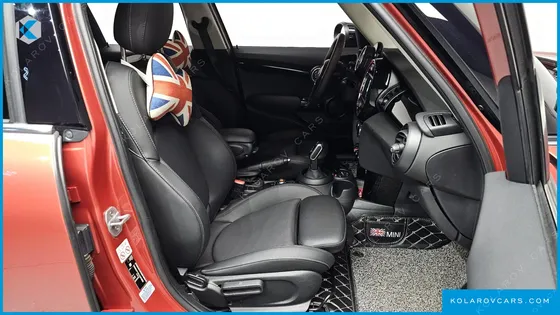 MINI COOPER 5DOOR ROSEWOOD EDITION