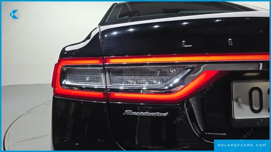 LINCOLN CONTINENTAL 3.0 PRESIDENTIAL AWD
