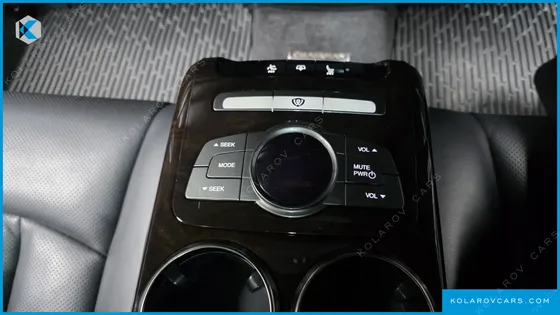 KGM - SSANGYONG CHAIRMAN CW700 4TRONIC