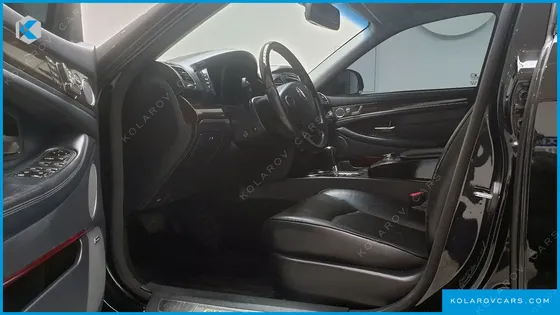KGM - SSANGYONG CHAIRMAN CW600