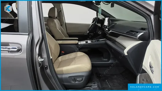 TOYOTA SIENNA 2.5 HYBRID AWD