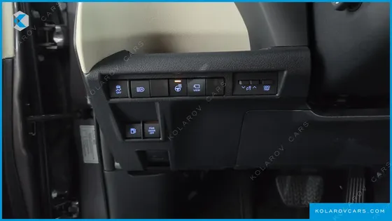 TOYOTA SIENNA 2.5 HYBRID AWD