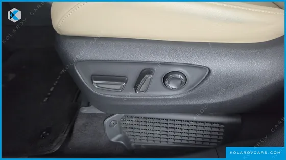 TOYOTA SIENNA 2.5 HYBRID AWD