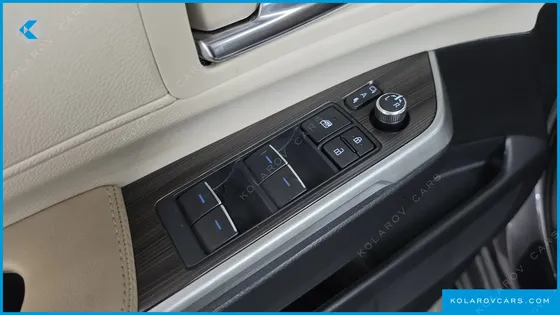 TOYOTA SIENNA 2.5 HYBRID AWD