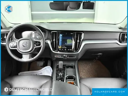 VOLVO S60 B5 MOMENTUM