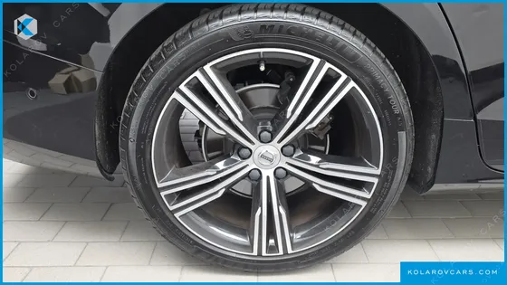 VOLVO S60 B5 INSCRIPTION