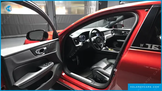 VOLVO S60 B5 R-DESIGN