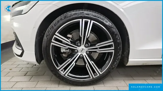 VOLVO S60 T5 INSCROPTION