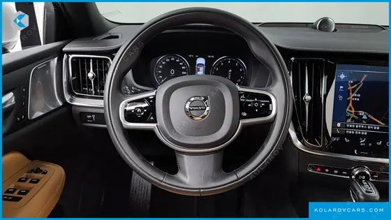 VOLVO S60 T5 INSCROPTION