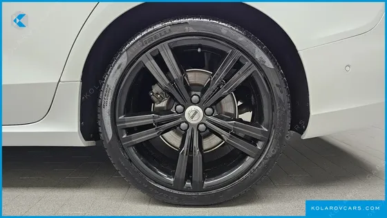 VOLVO S60 B5 INSCRIPTION