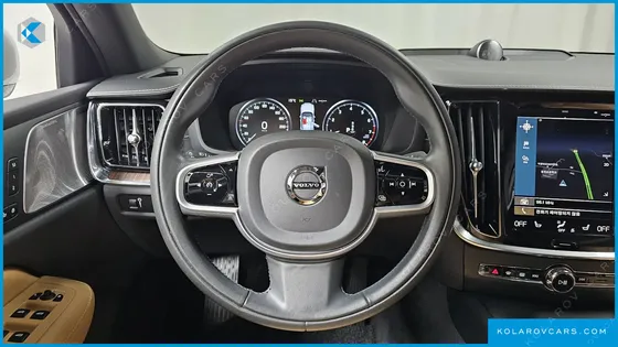 VOLVO S60 B5 INSCRIPTION